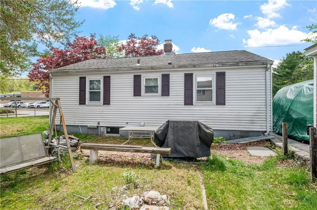 227 Avenue A Woonsocket RI 02895