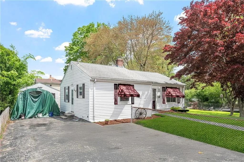 227 Avenue A Woonsocket RI 02895