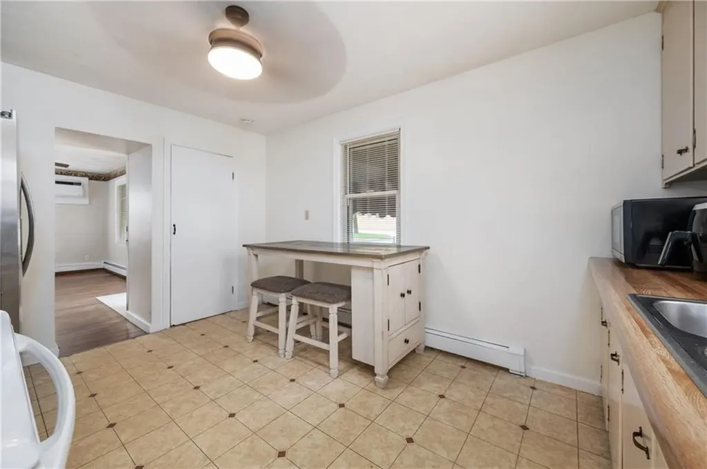 227 Avenue A Woonsocket RI 02895