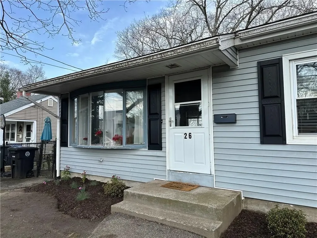 26 Raymond Street Coventry RI 02816