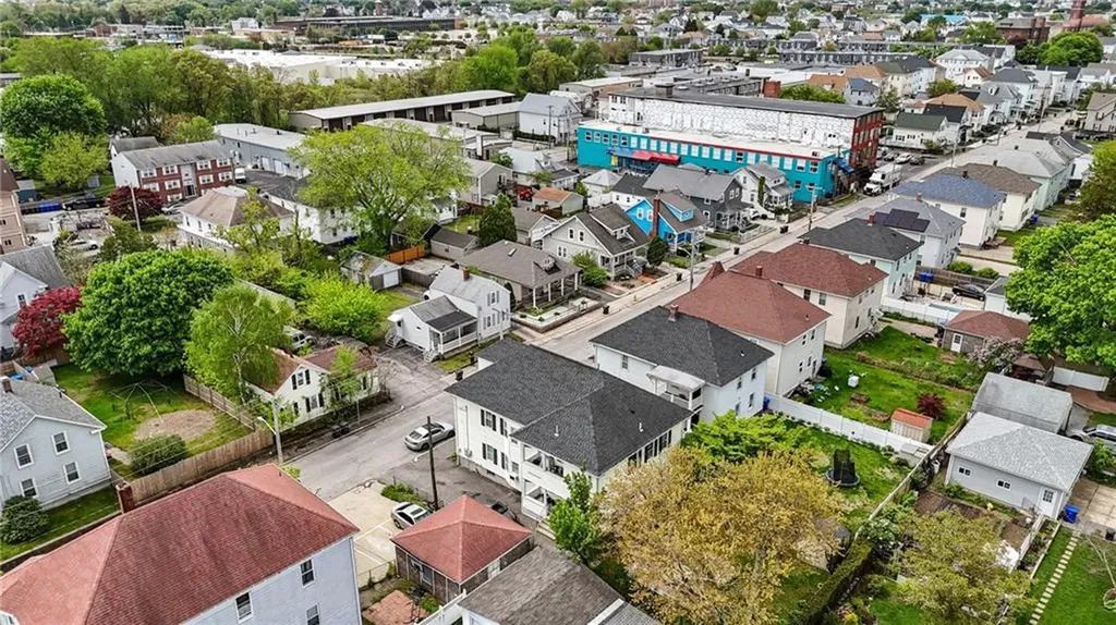 204 Coyle Avenue Pawtucket RI 02861