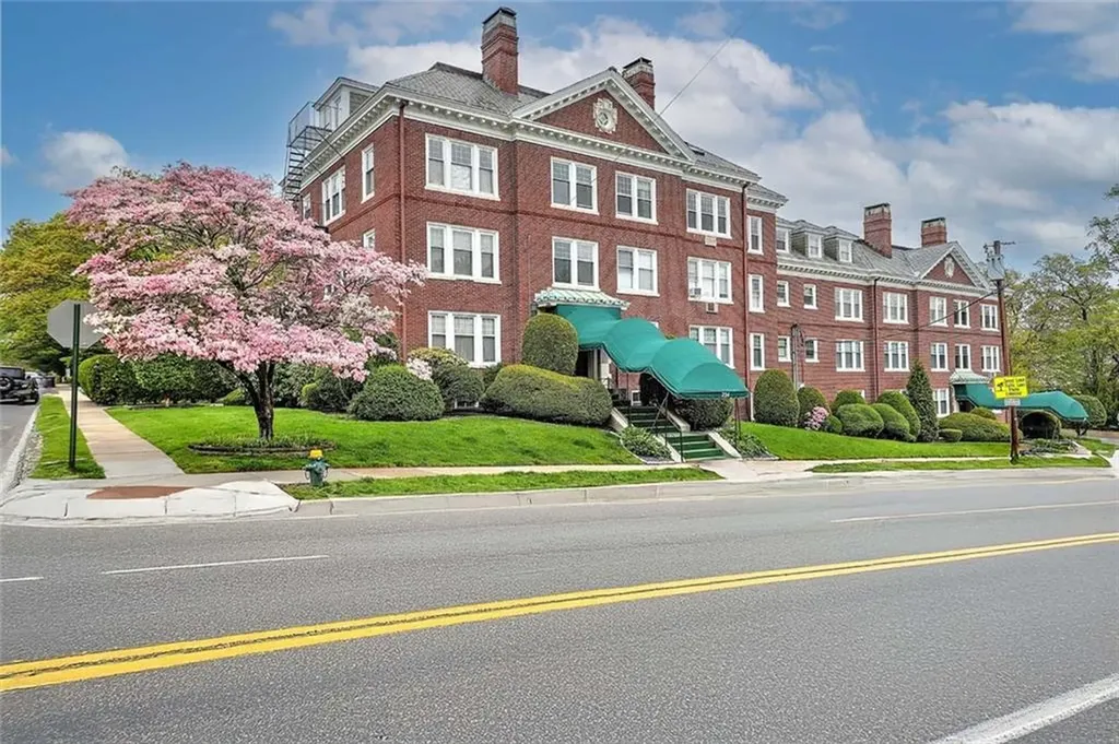 234 President Avenue Providence RI 02906