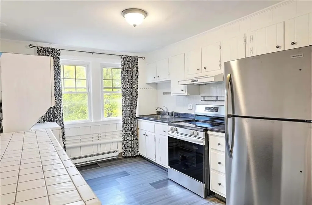 234 President Avenue Providence RI 02906