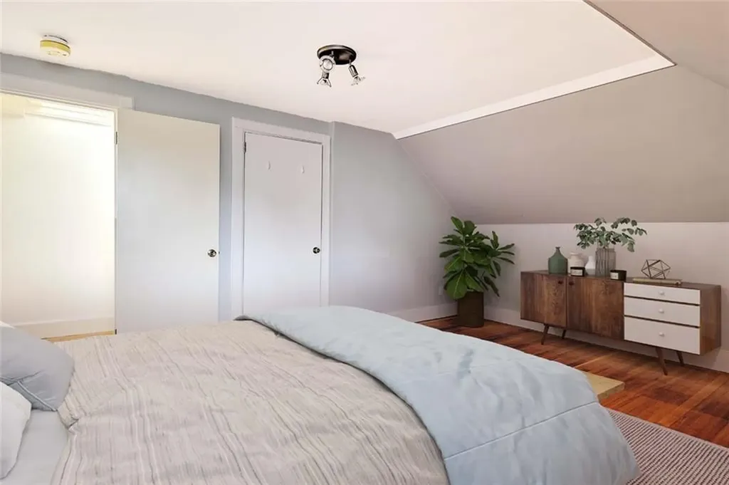 234 President Avenue Providence RI 02906