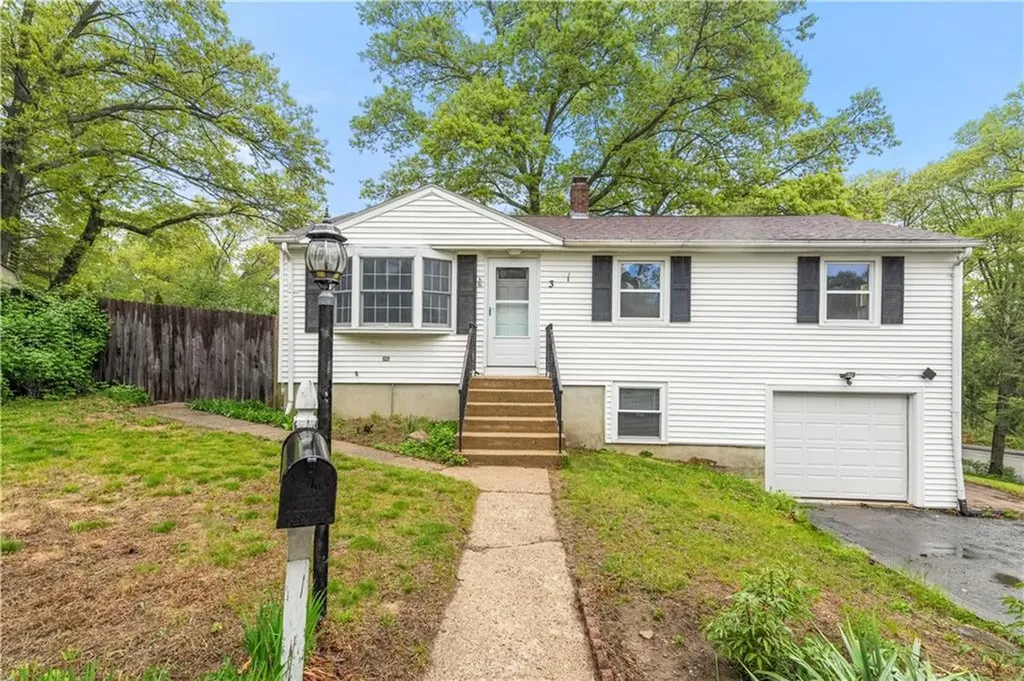 3 Baylor Drive Coventry RI 02816
