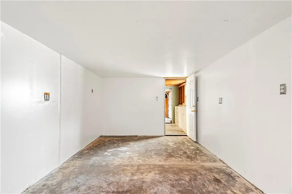 3 Baylor Drive Coventry RI 02816