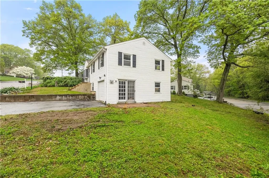 3 Baylor Drive Coventry RI 02816