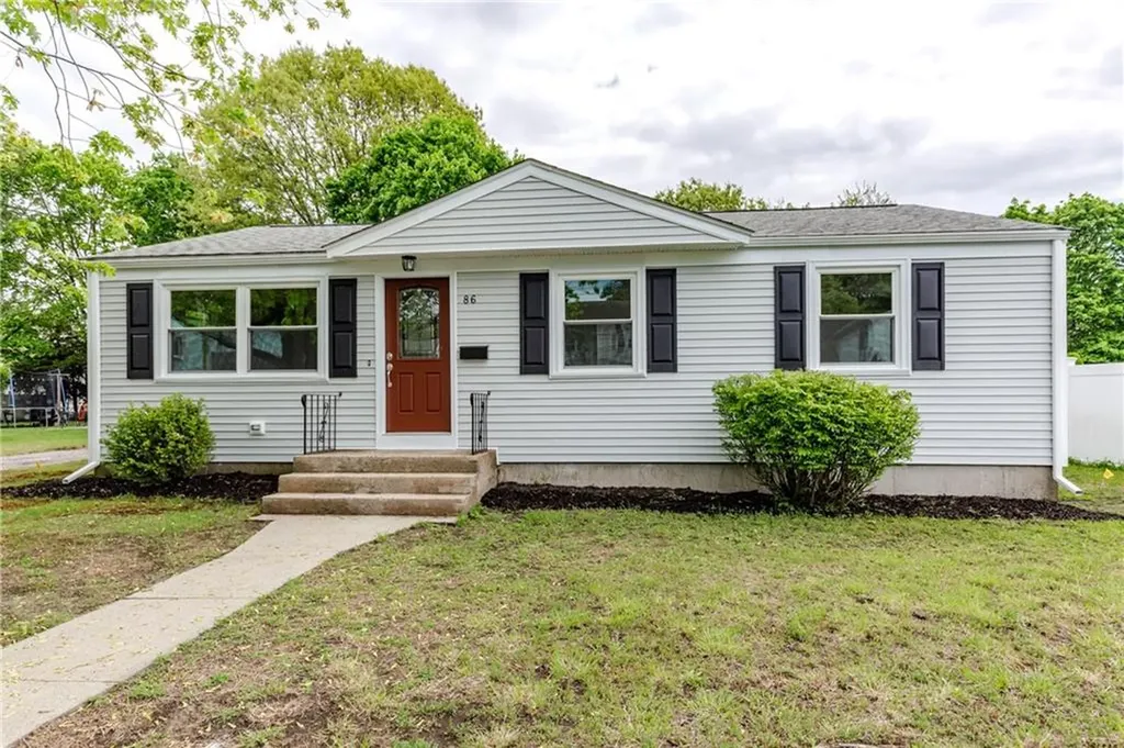 86 Farnum Road Warwick RI 02888