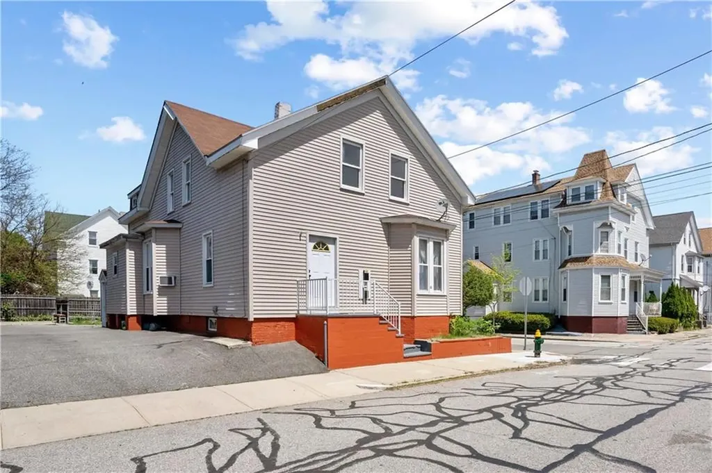 171 Laban Street Providence RI 02909