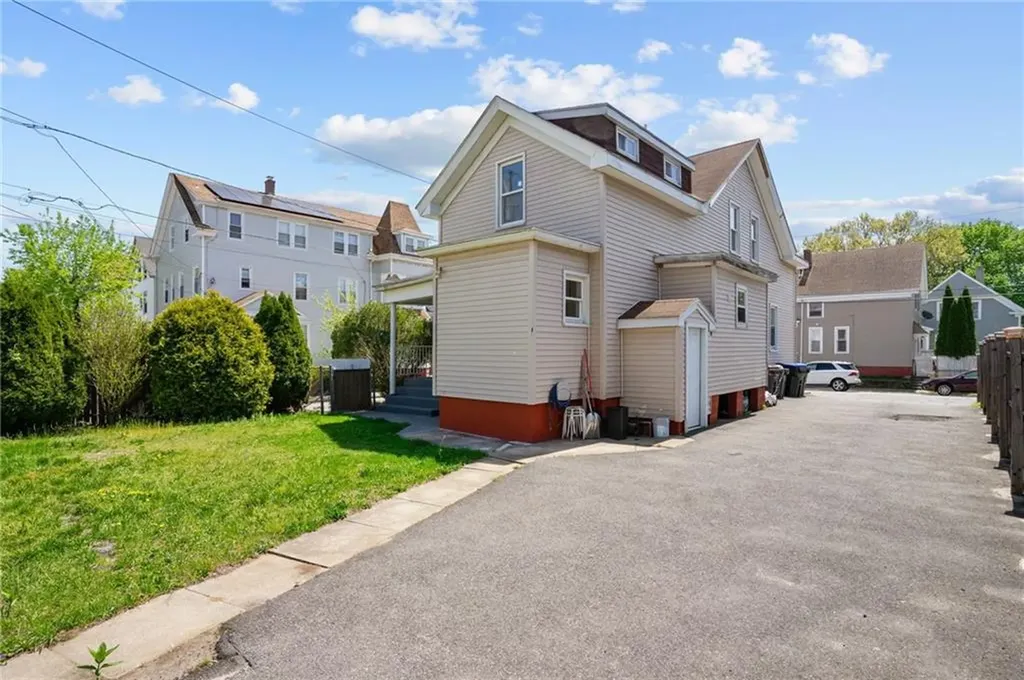171 Laban Street Providence RI 02909