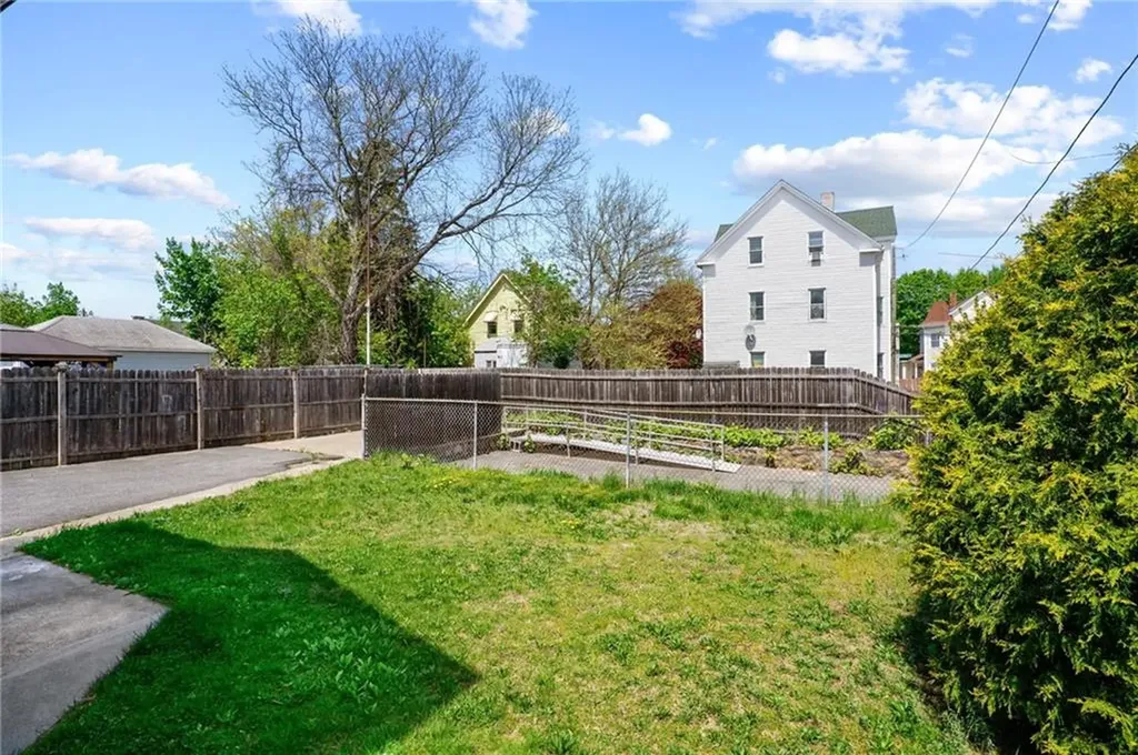 171 Laban Street Providence RI 02909