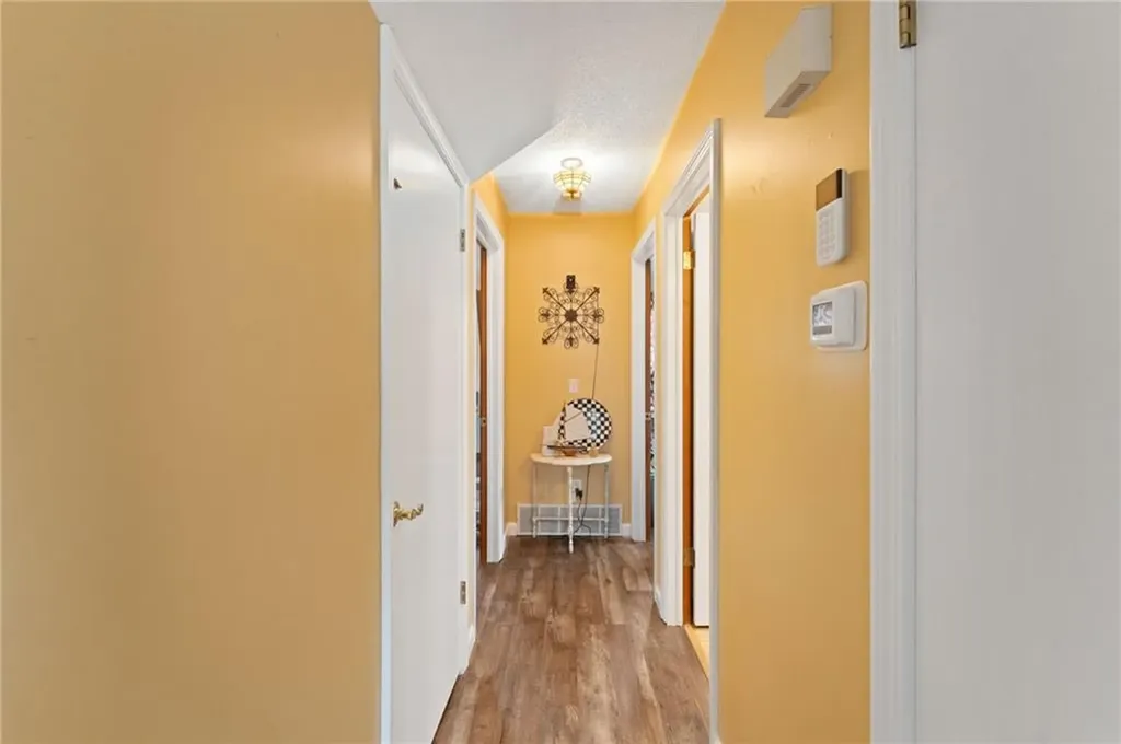 30 Saundra Drive Westerly RI 02891
