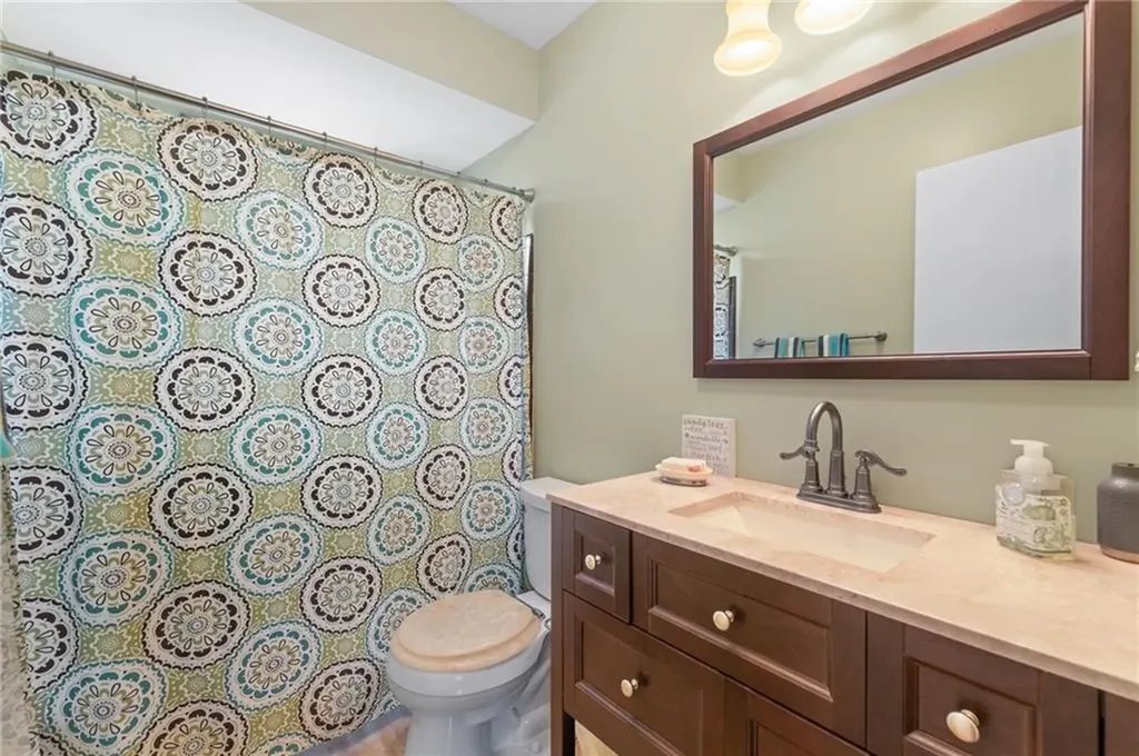 30 Saundra Drive Westerly RI 02891