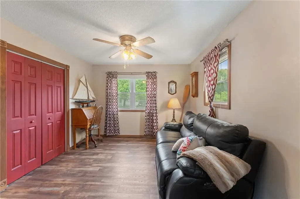 30 Saundra Drive Westerly RI 02891