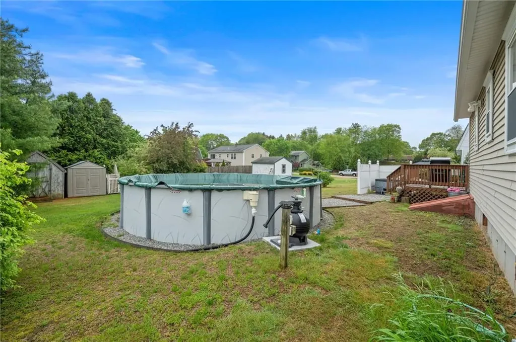 30 Saundra Drive Westerly RI 02891