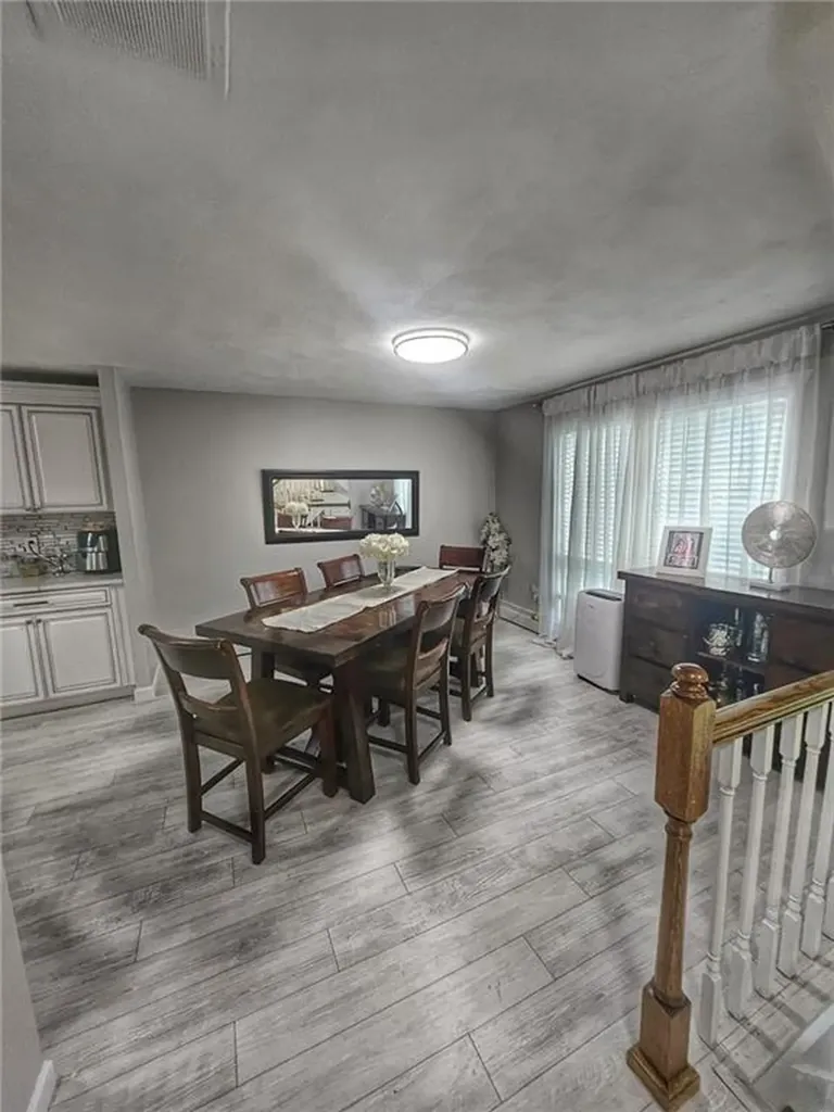 8 Bicentennial Way North Providence RI 02909