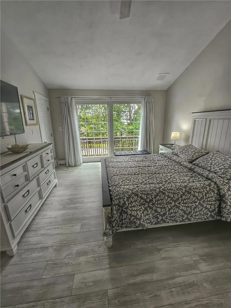 8 Bicentennial Way North Providence RI 02909