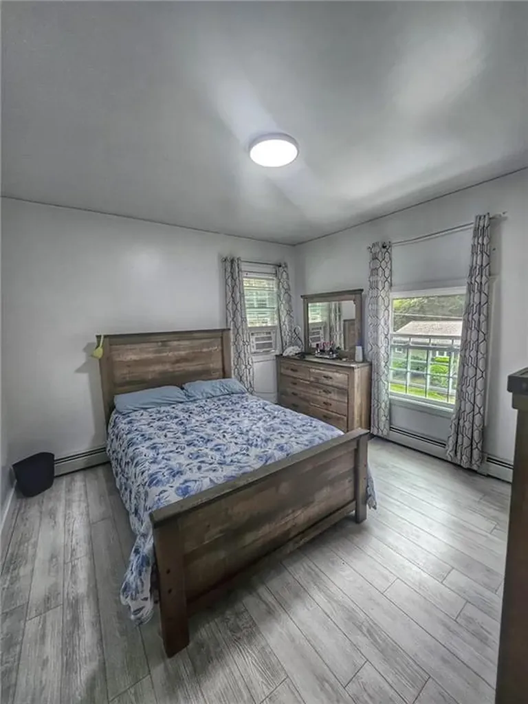 8 Bicentennial Way North Providence RI 02909