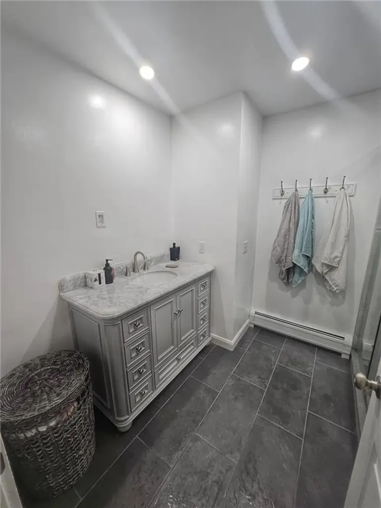 8 Bicentennial Way North Providence RI 02909