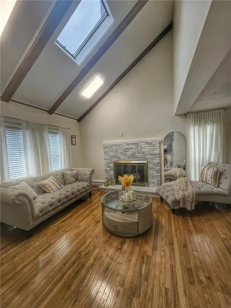 8 Bicentennial Way North Providence RI 02909