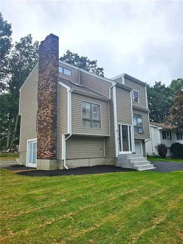 8 Bicentennial Way North Providence RI 02909