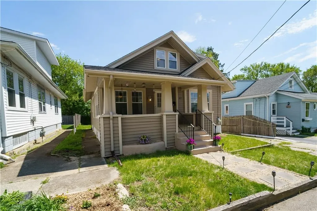 40 Whitin Avenue Warwick RI 02888