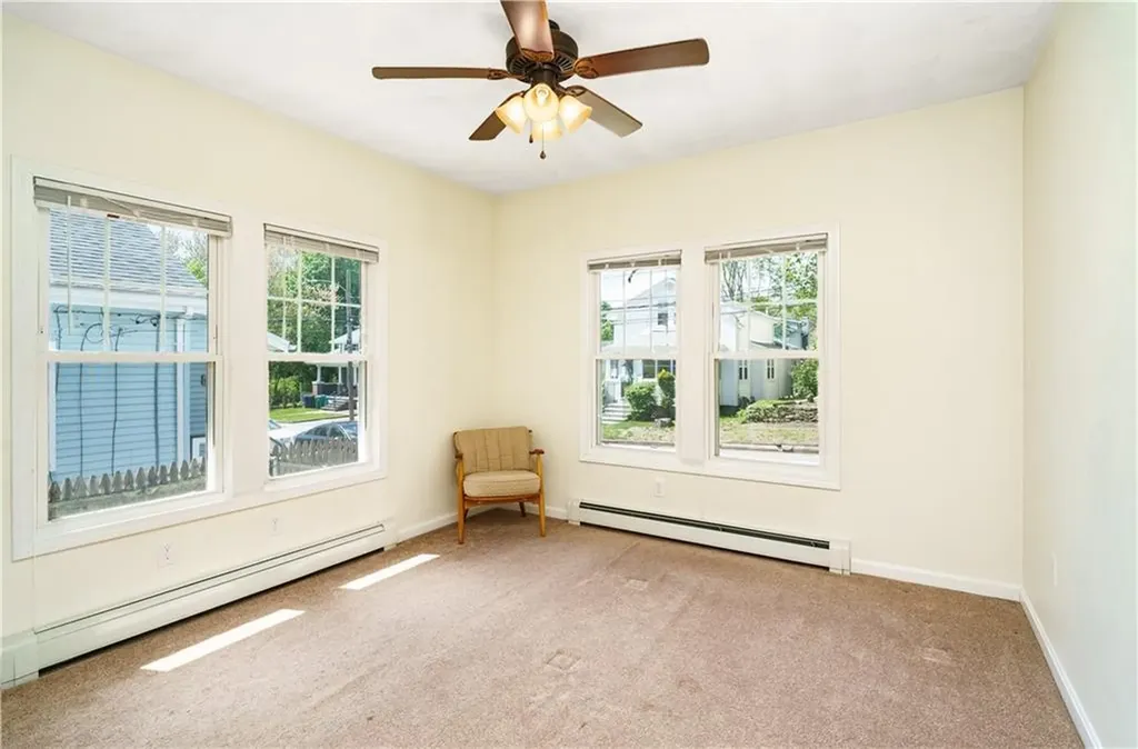 40 Whitin Avenue Warwick RI 02888