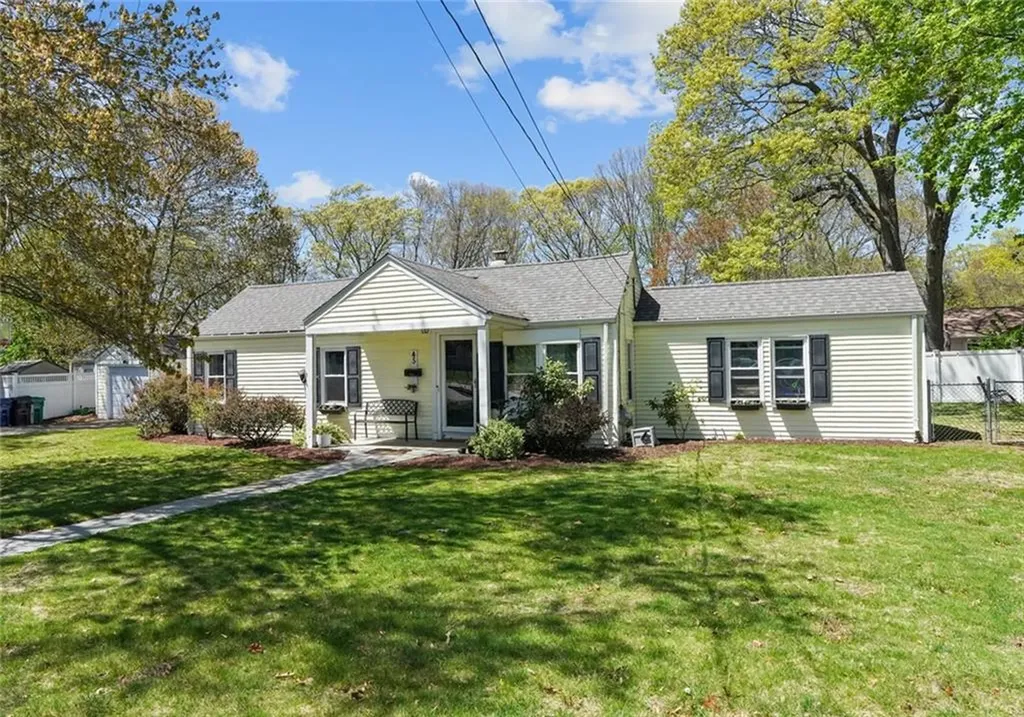 45 Inman Avenue Warwick RI 02886
