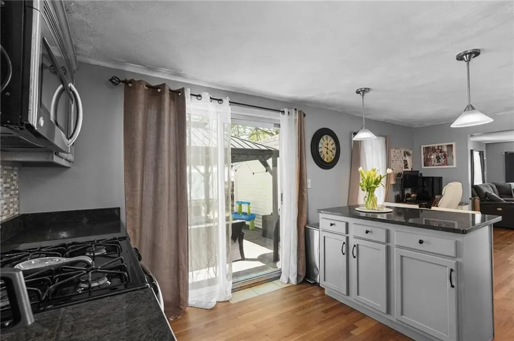 45 Inman Avenue Warwick RI 02886