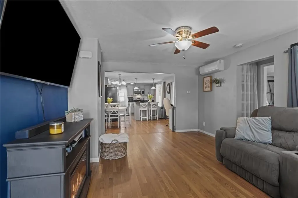 45 Inman Avenue Warwick RI 02886