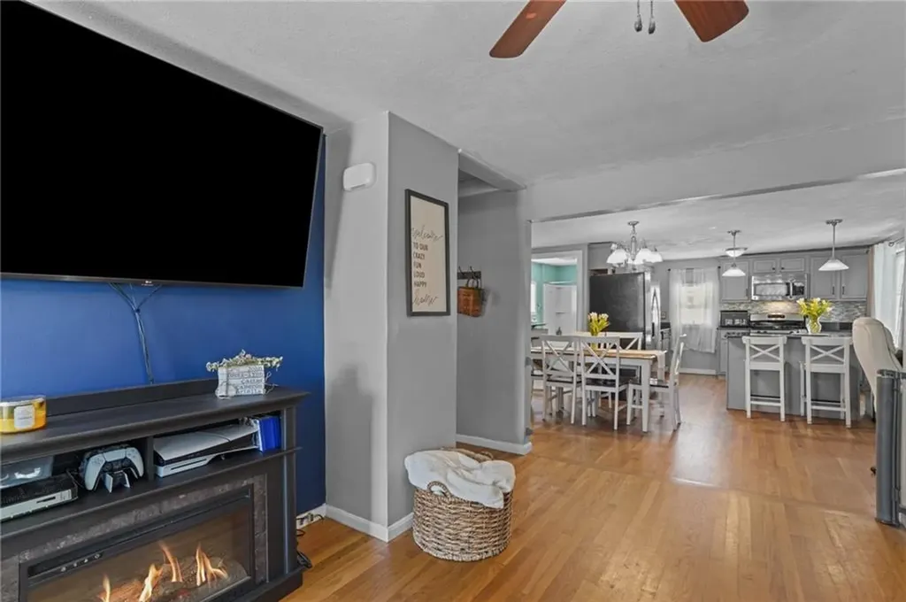 45 Inman Avenue Warwick RI 02886