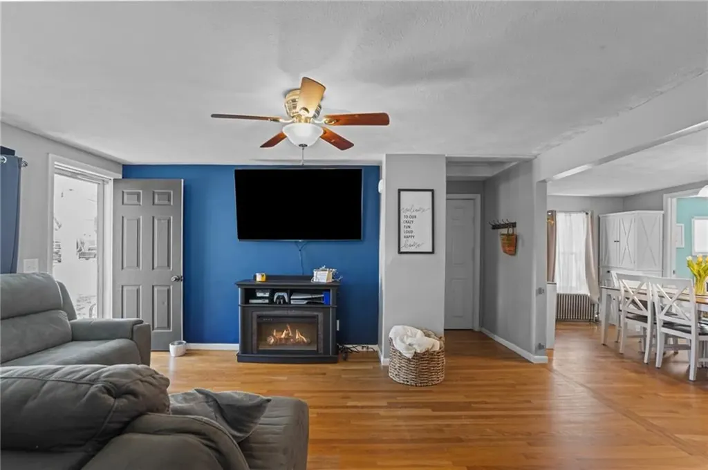 45 Inman Avenue Warwick RI 02886