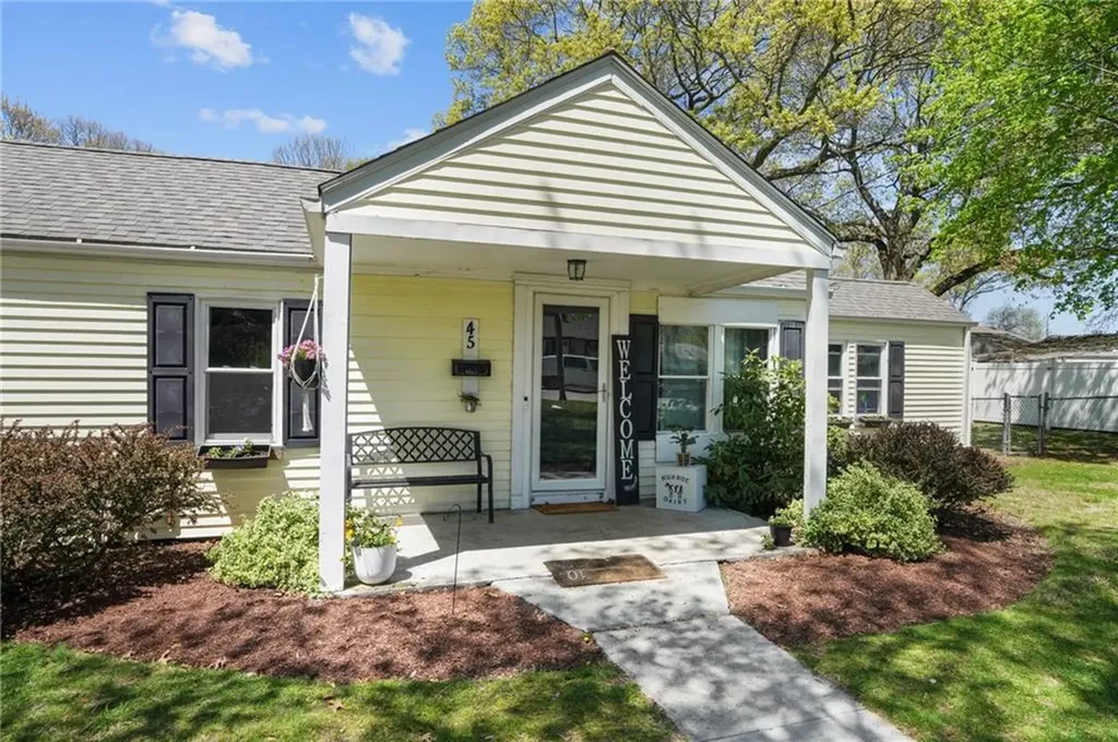 45 Inman Avenue Warwick RI 02886