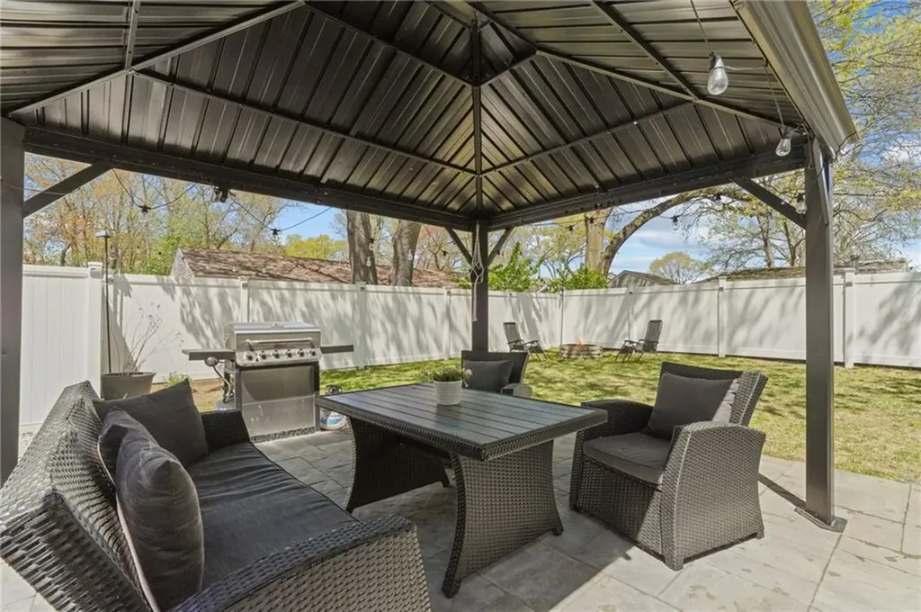 45 Inman Avenue Warwick RI 02886