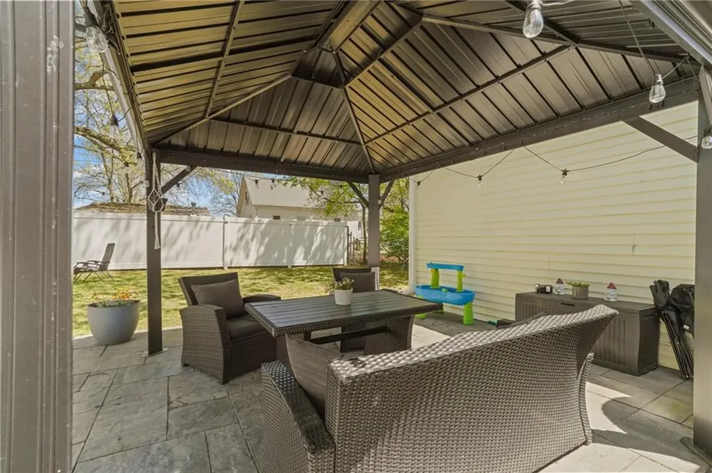 45 Inman Avenue Warwick RI 02886