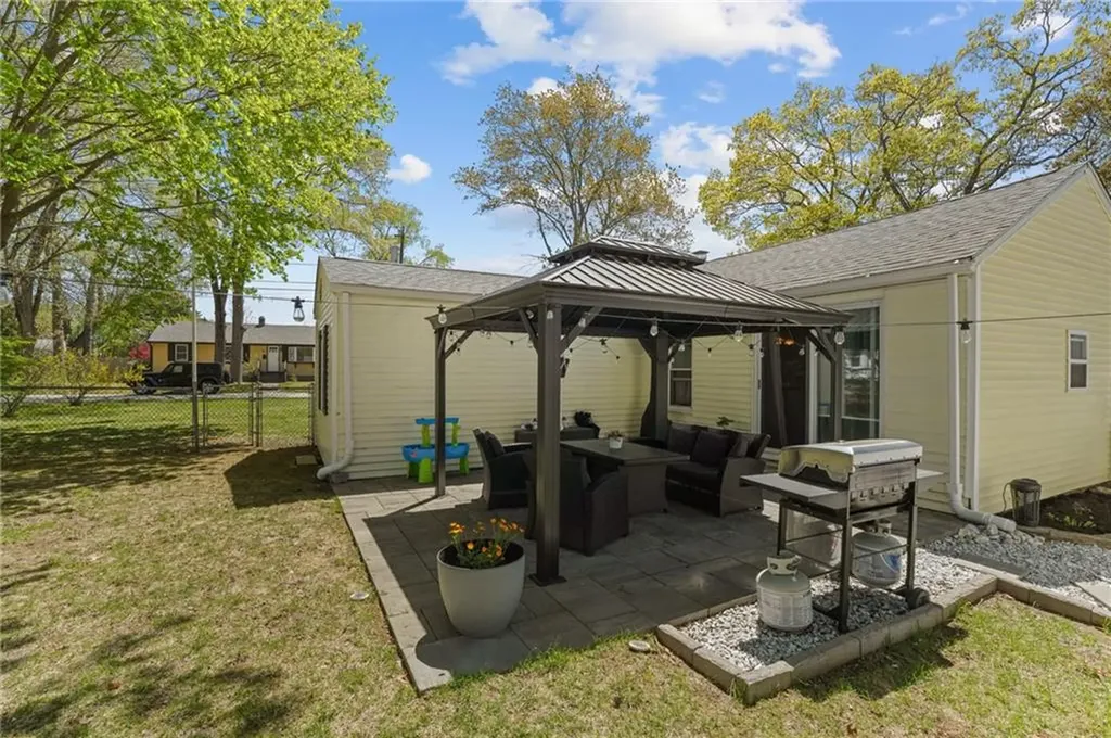 45 Inman Avenue Warwick RI 02886
