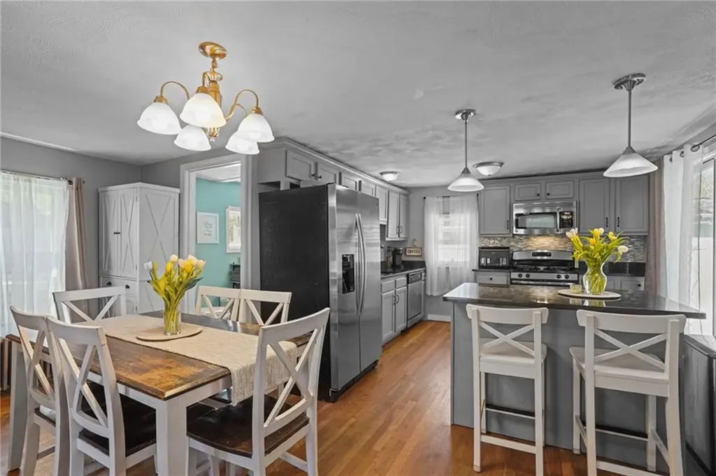 45 Inman Avenue Warwick RI 02886