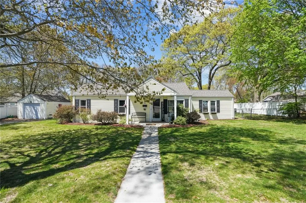 45 Inman Avenue Warwick RI 02886