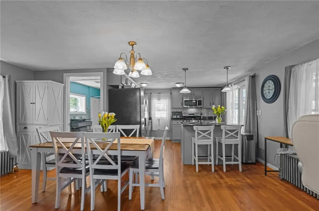 45 Inman Avenue Warwick RI 02886