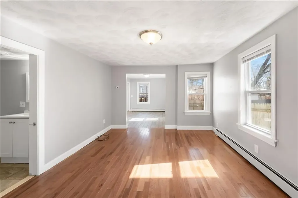 94 Holmes Road Warwick RI 02888