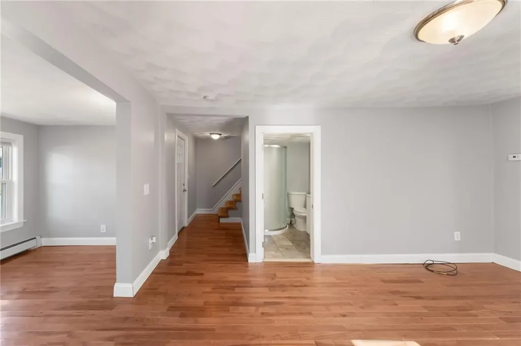 94 Holmes Road Warwick RI 02888