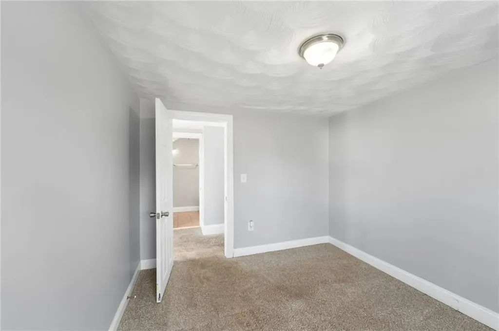 94 Holmes Road Warwick RI 02888