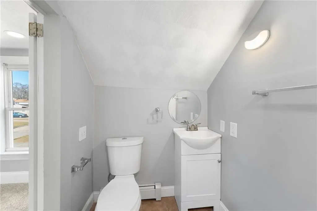 94 Holmes Road Warwick RI 02888