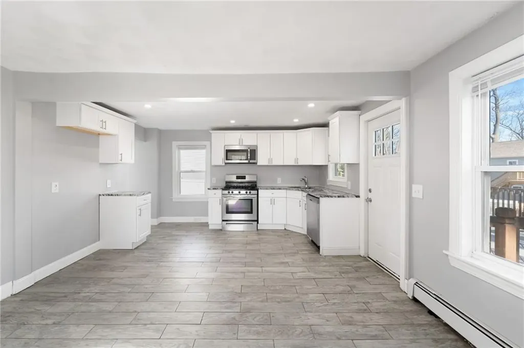94 Holmes Road Warwick RI 02888