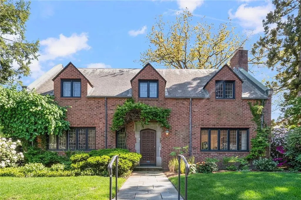 53 Wingate Road Providence RI 02906