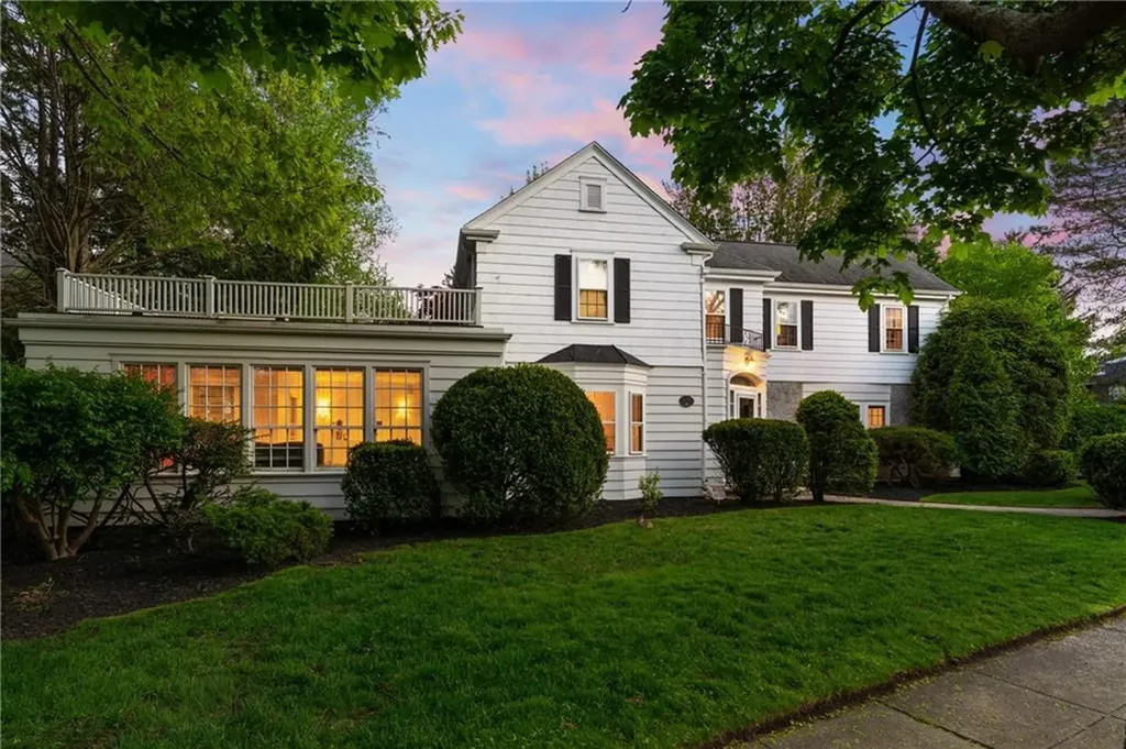 80 Dryden Avenue Pawtucket RI 02860