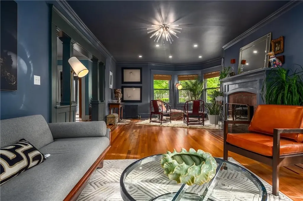 560 Angell Street Providence RI 02906