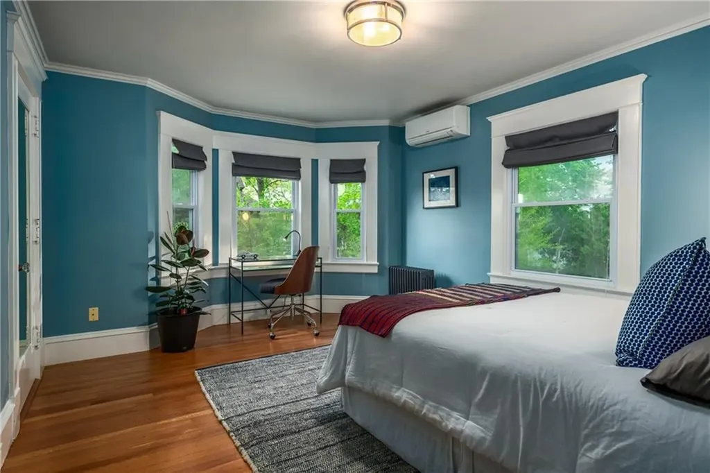 560 Angell Street Providence RI 02906