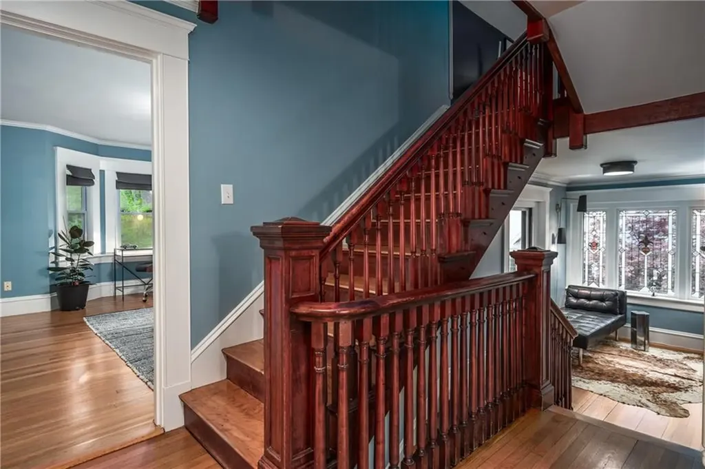 560 Angell Street Providence RI 02906