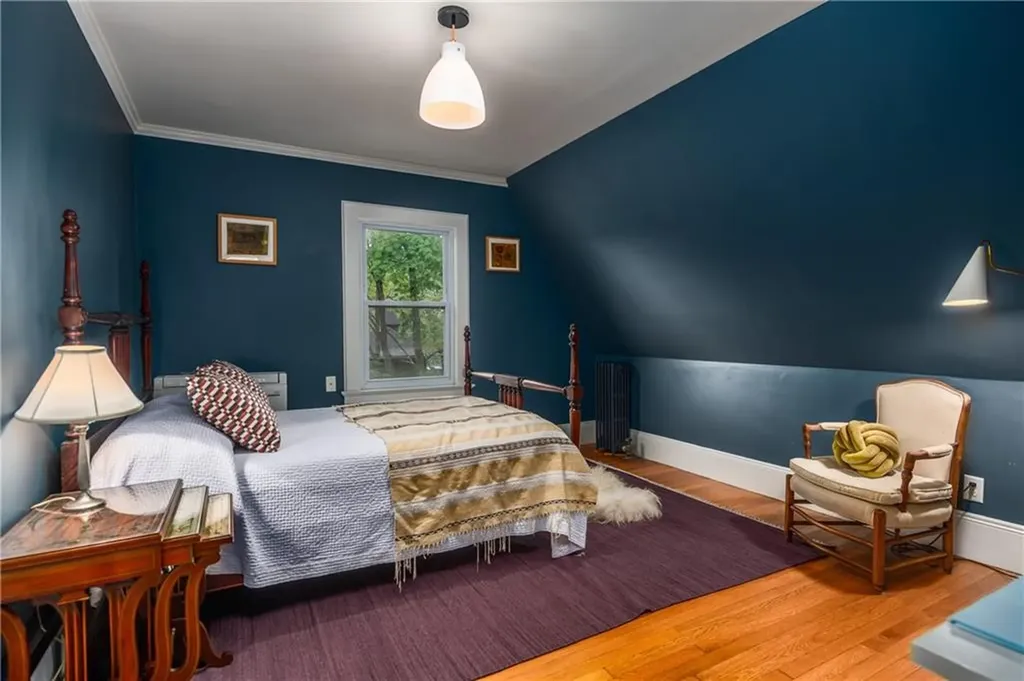 560 Angell Street Providence RI 02906